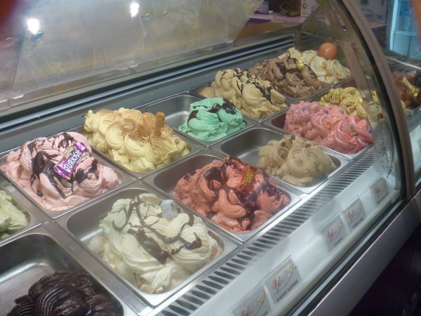 アイスクリームの色が・・・！