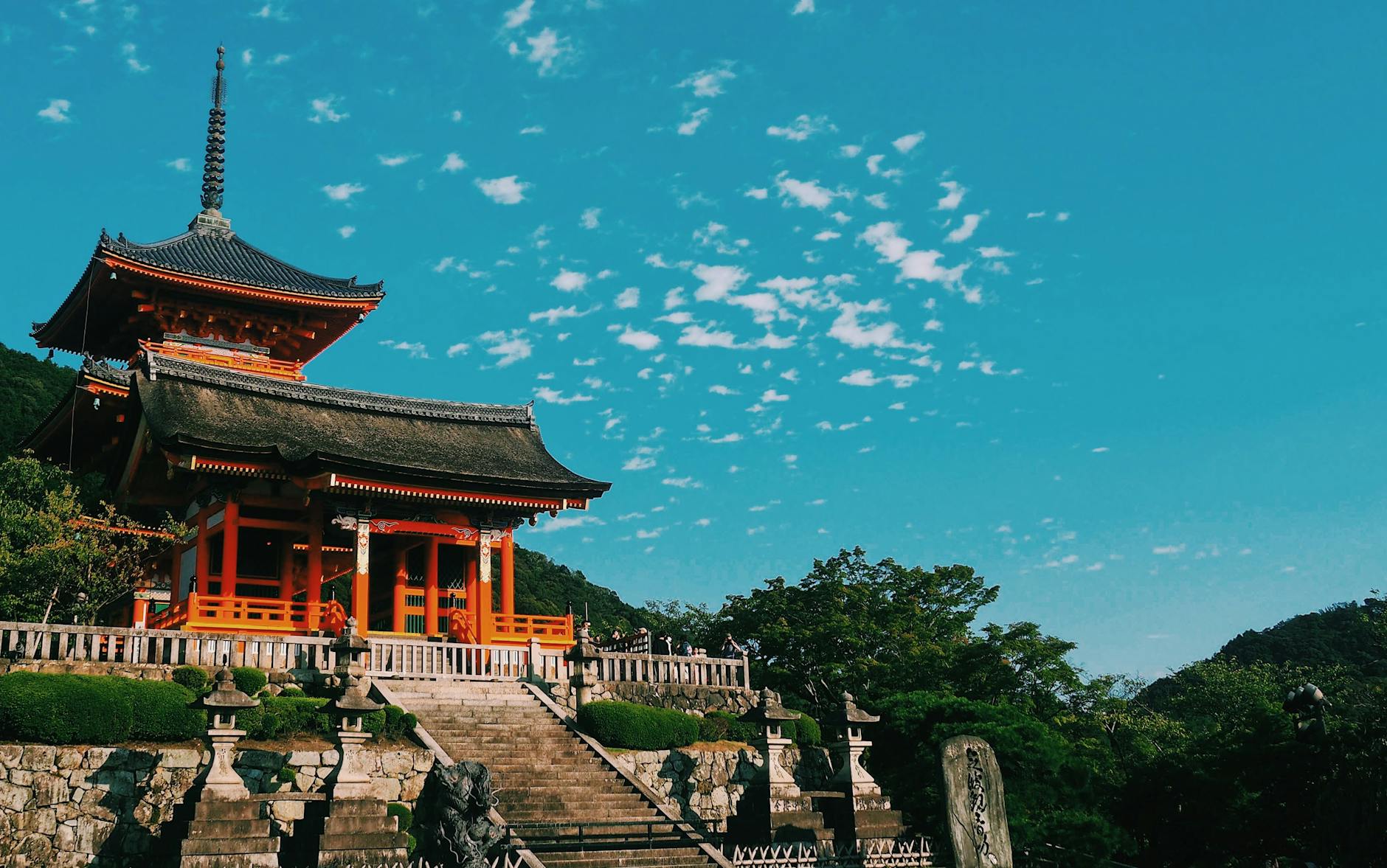 清水寺とはどんなお寺？基本情報と歴史